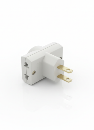 Adaptador Triple Enchufe - Fondo Blanco