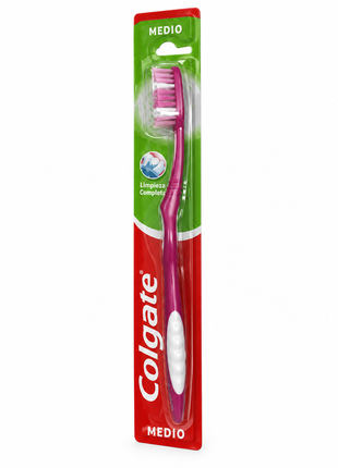 Cepillo Colgate desde el ángulo derecho