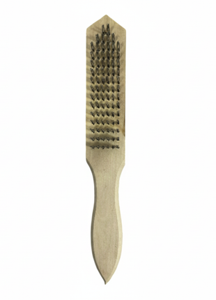 Cepillo de alambre con mango de madera fondo blanco 1:1