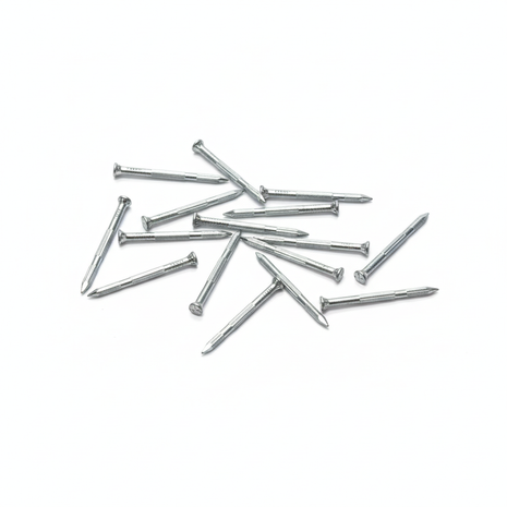 Clavos galvanizados finos fondo blanco