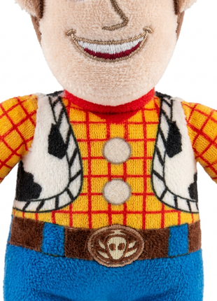 Detalle del traje del peluche Woody