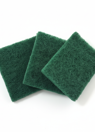 Esponjas verdes fondo blanco