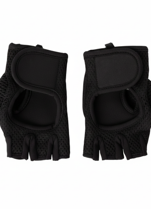 Guantes deportivos sin dedos negros par fondo blanco estudio, agarre reforzado para gym y crossfit Perú

