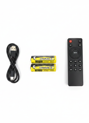 Flat lay pilas recargables LiitoKala AA 1.5V con cable Type-C incluido, hasta 1500 ciclos de carga, delivery express en Lima


