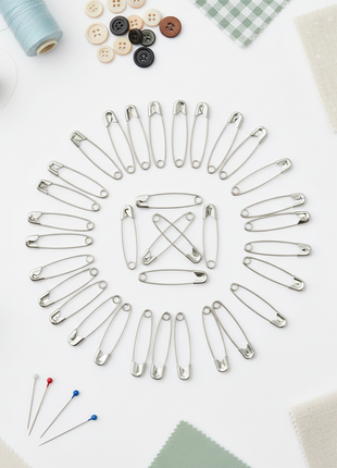 Imperdibles flat lay