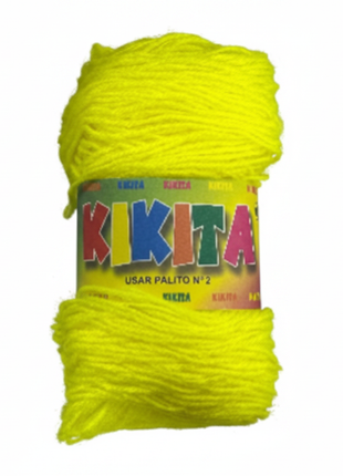 Lana KIKITA amarillo neón fondo blanco