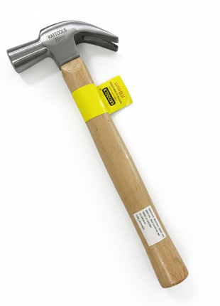 Martillo de carpintero fondo blanco