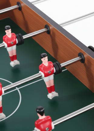 RAVE mini futbolín jugadores detalle uniforme rojo blanco barra metálica campo verde