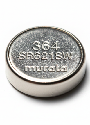 Murata SR621SW 364 – detalle de grabado y superficie metálica – pila botón de óxido de plata 1.55V alta precisión

