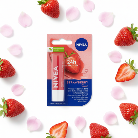 NIVEA Strawberry - Flat lay top-down