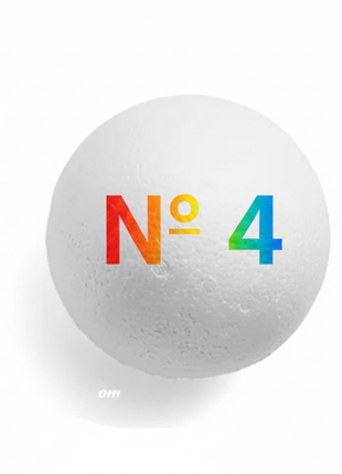 Pelota blanca con N°4 en colores