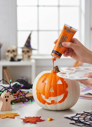 Pintura Acrílica Naranja Halloween en uso