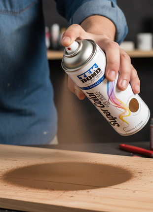 TEK BOND Super Color marrón en uso – aerosol aplicado a mano – pintura de secado rápido – ideal para restauración de muebles y proyectos de madera

