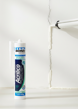 TekBond Acrílico Fisuras y Grietas - uso en reparación de pared