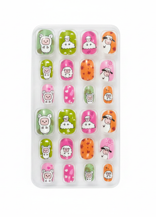 Uñas animalitos fondo blanco