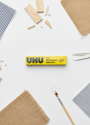 UHU All Purpose Adhesive 20ml – pegamento multiusos con accesorios de taller – ideal para madera, tela, papel y manualidades

